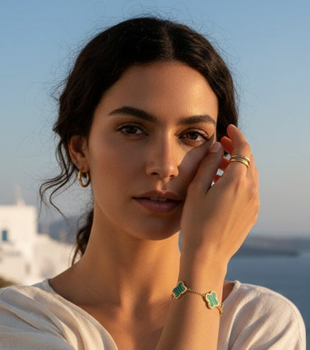 <em>Μαρία Κ. - Αθήνα</em>